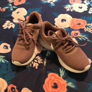 Ladies running shoes